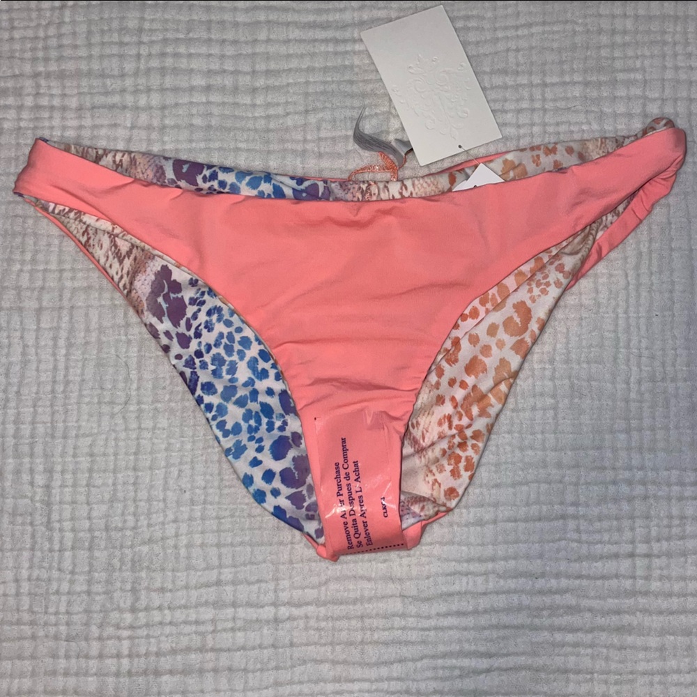 Animal print reversible bikini bottom - Picture 12 of 12